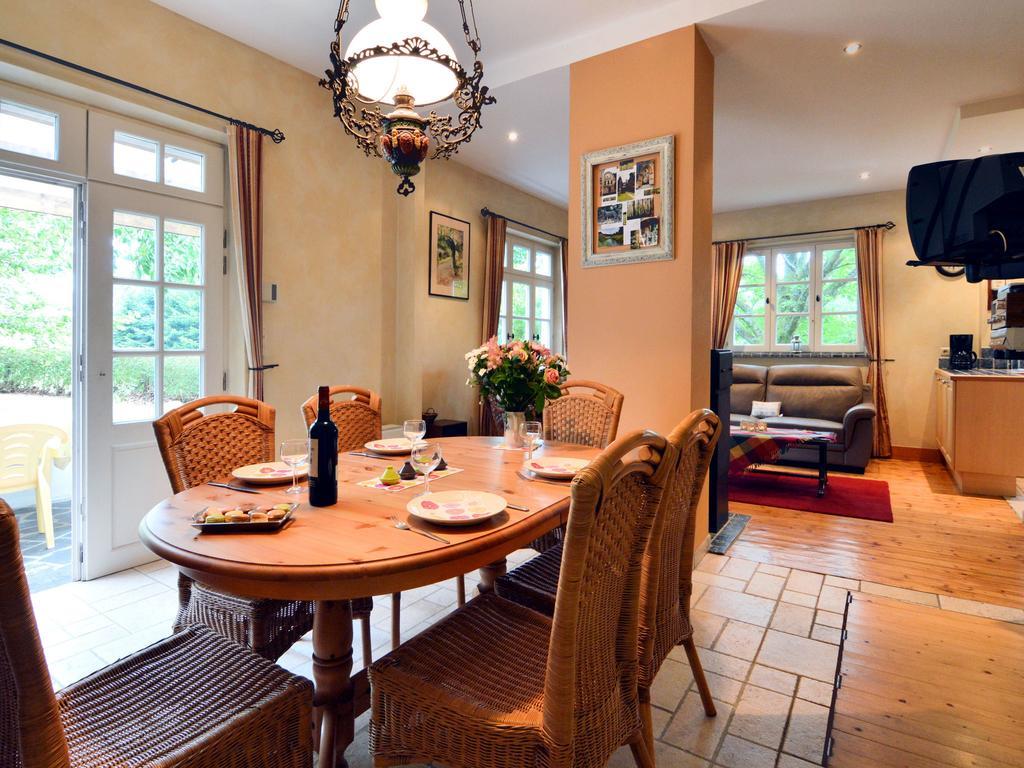 Furnished Bungalow In Monceau En Ardenne With Garden Barbecue Oizy Esterno foto