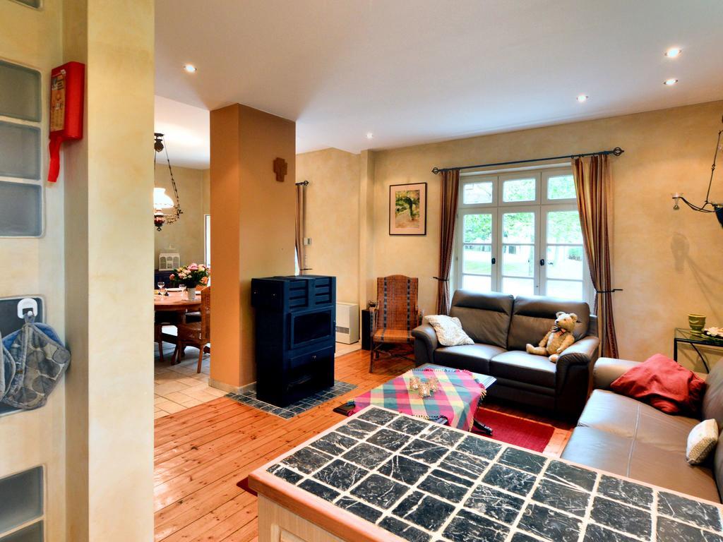 Furnished Bungalow In Monceau En Ardenne With Garden Barbecue Oizy Esterno foto